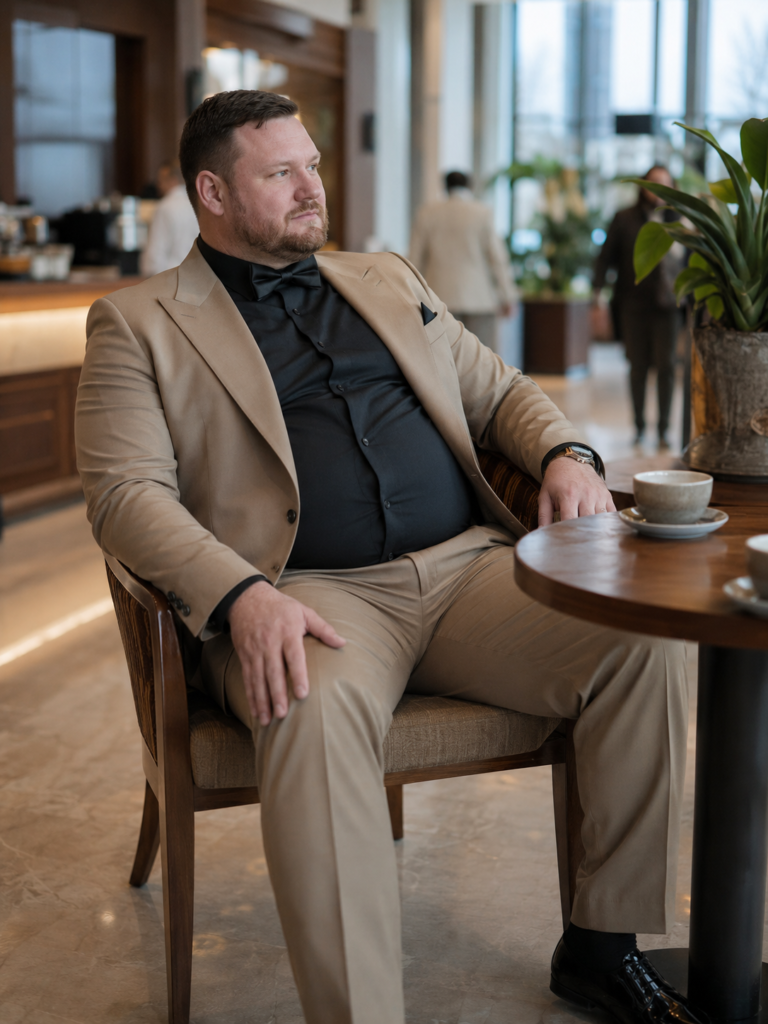 Tan Peak-Lapel Tuxedo With a Black Dress Shirt